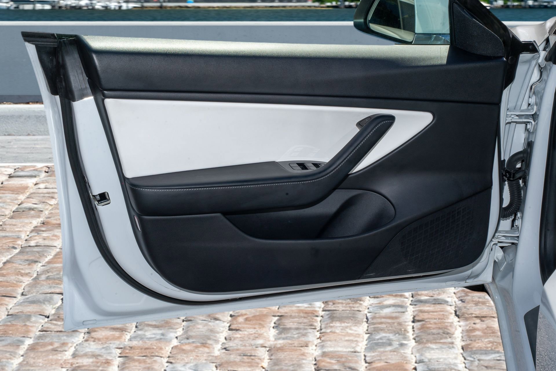 Used 2020 Tesla Model 3 Standard Range Plus image 10