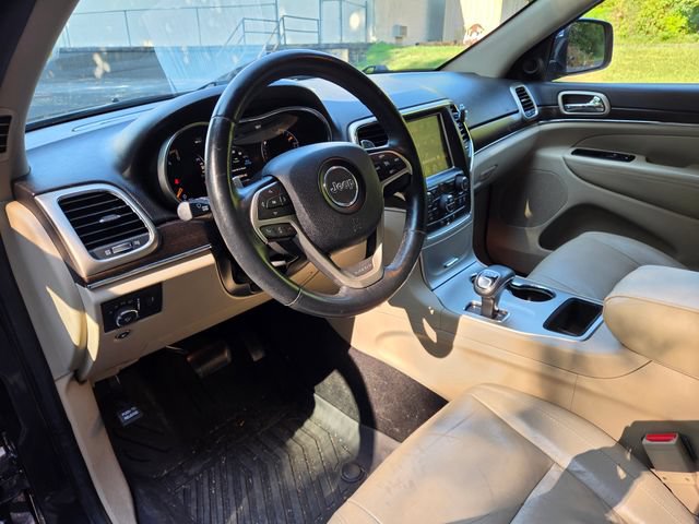 Used 2014 Jeep Grand Cherokee Limited w/ Trailer Tow Group IV RWD image 15
