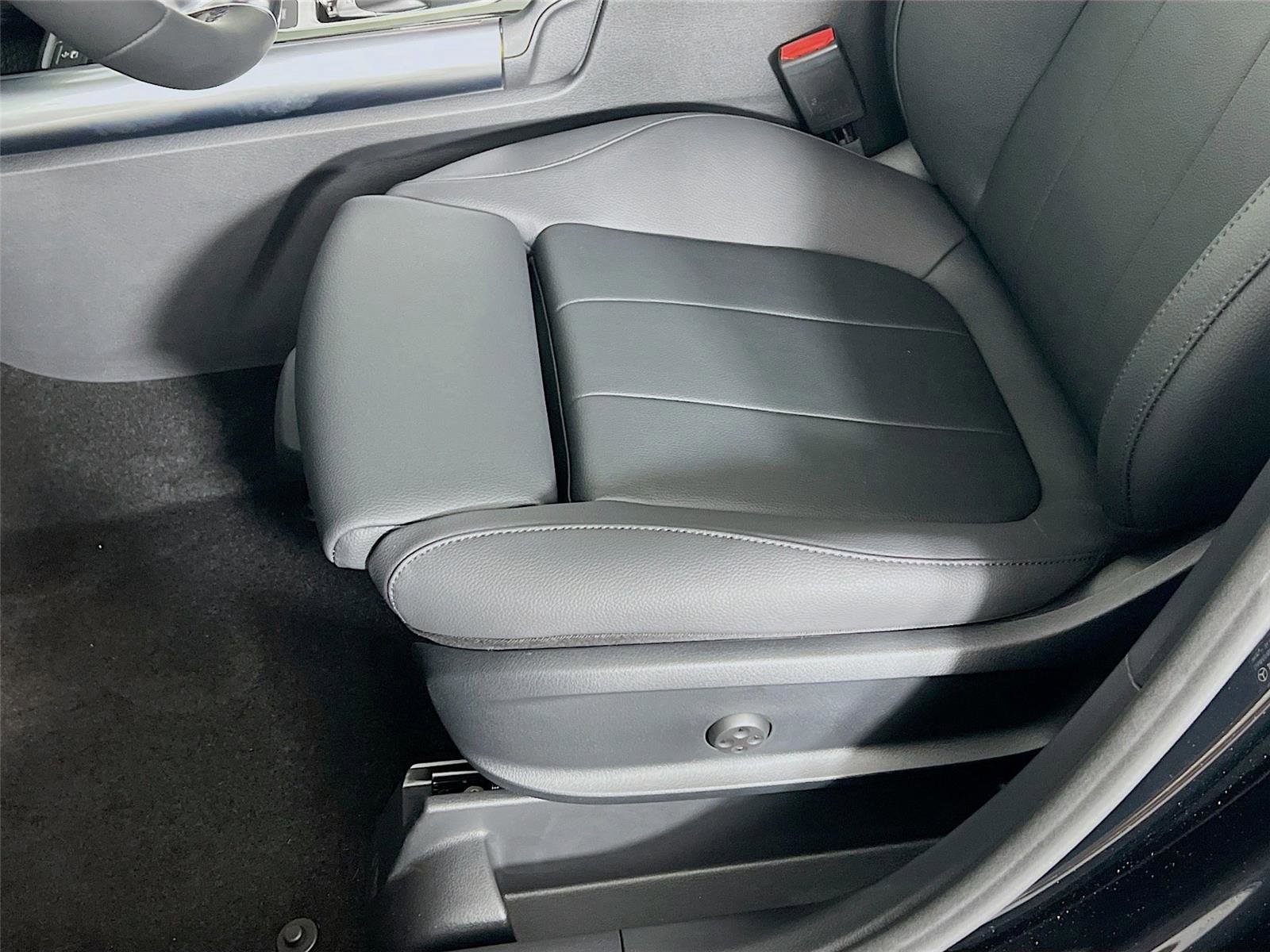 Certified 2026 Mercedes-Benz GLA 250 4MATIC image 18