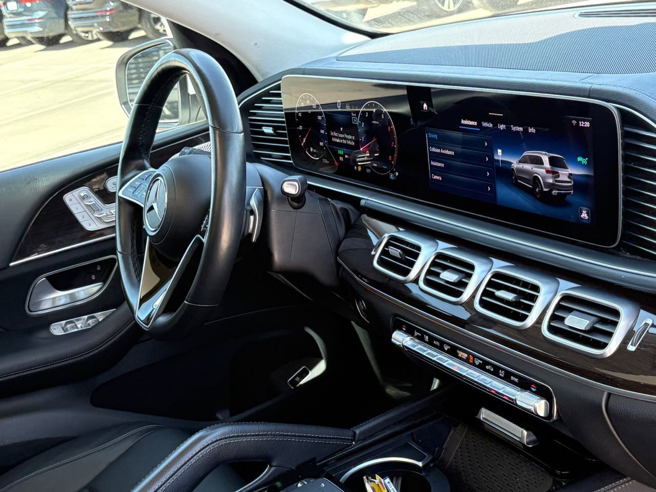 Used 2024 Mercedes-Benz GLS 450 4MATIC image 44