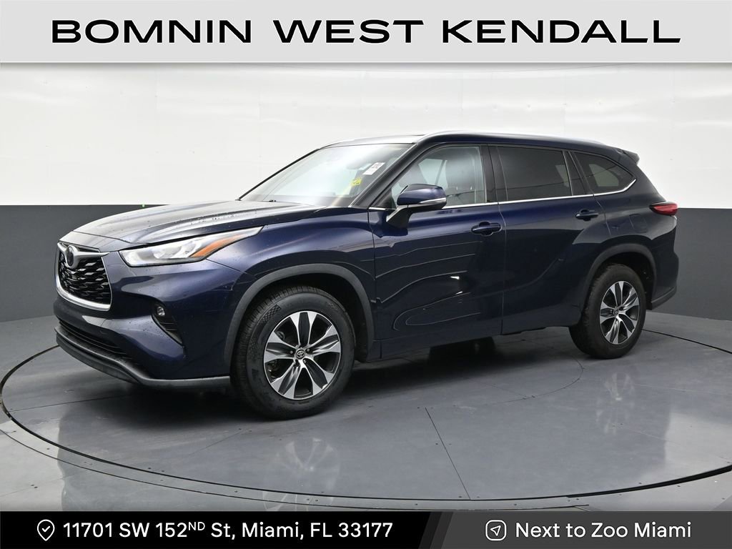 Used 2020 Toyota Highlander XLE image 1