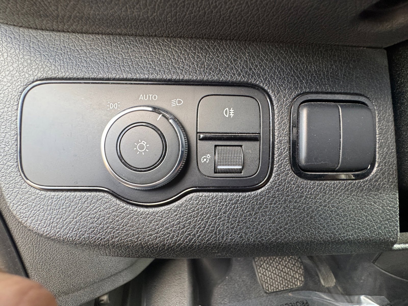 Used 2019 Mercedes-Benz Sprinter 2500 image 16