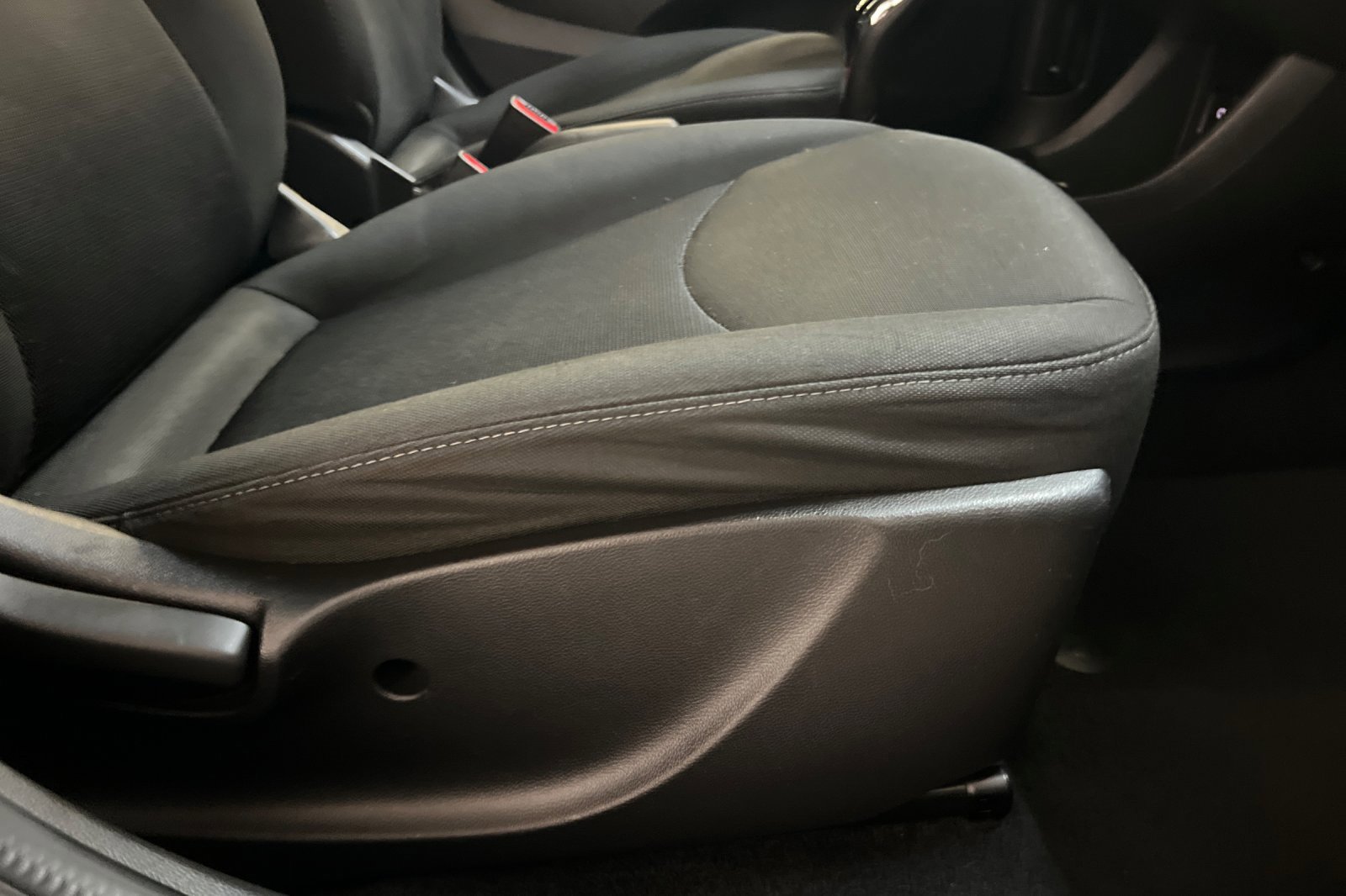 Used 2021 Chevrolet Spark LT image 23