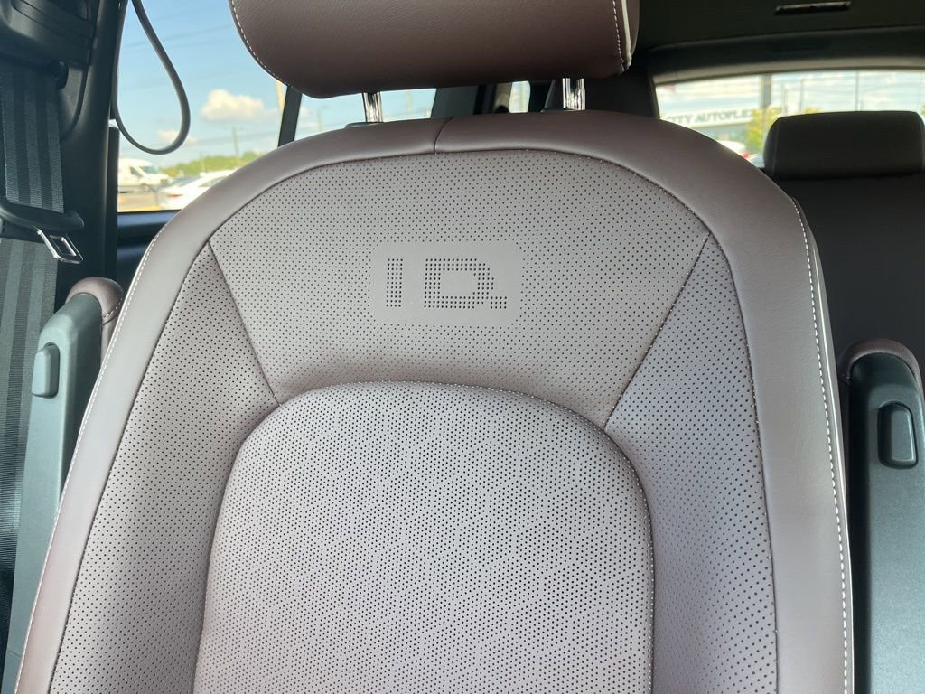 New 2025 Volkswagen ID. Buzz Pro S image 21