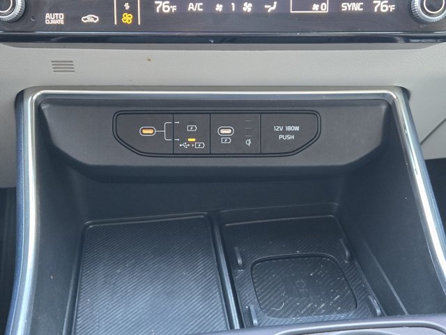 Used 2025 Kia Carnival SX FWD image 25