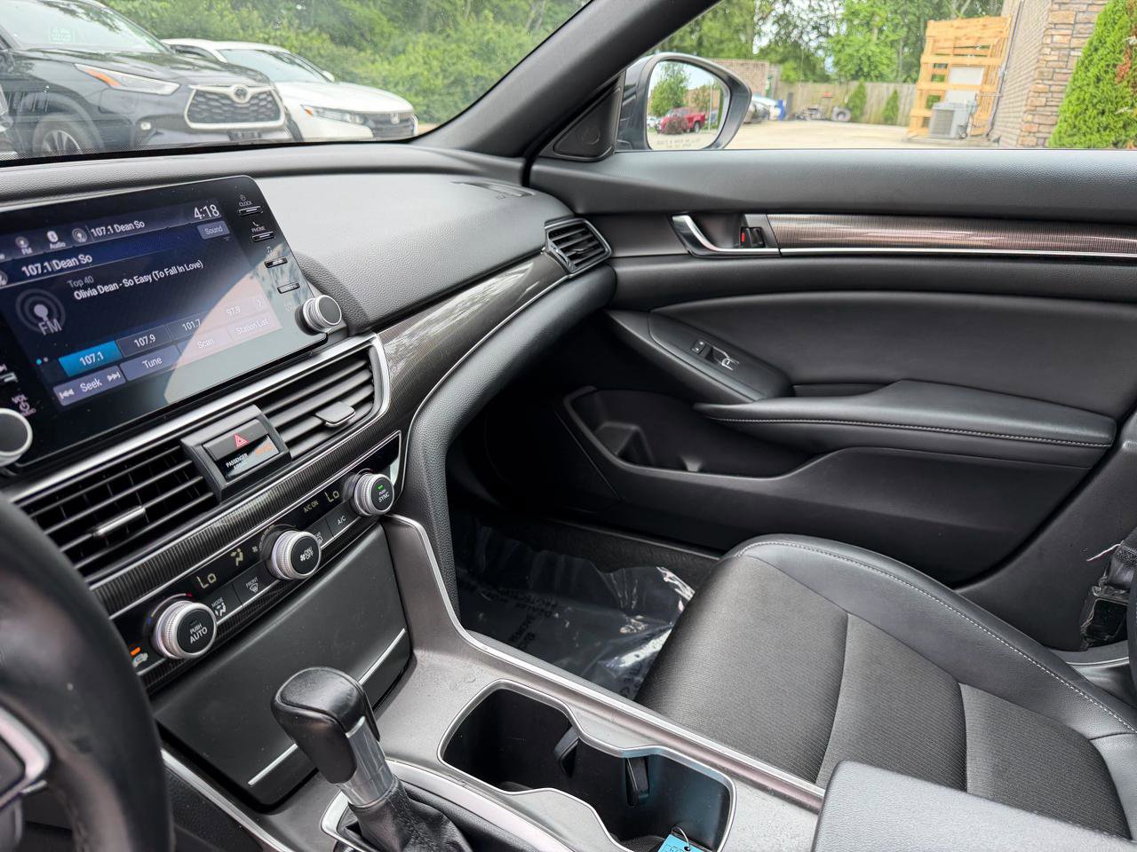 Used 2021 Honda Accord Sport image 10