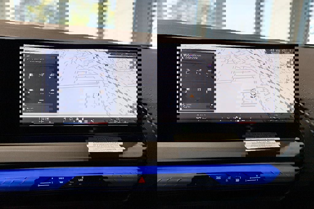 Used 2026 BMW X3 xDrive30 w/ Premium Package image 31