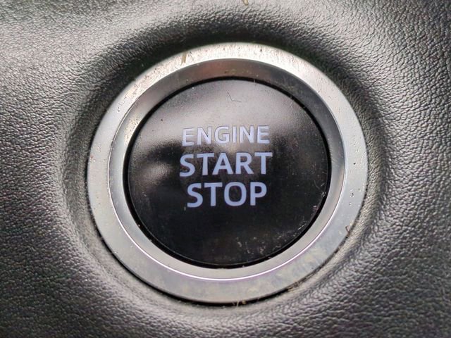 Used 2021 Toyota Highlander LE image 26