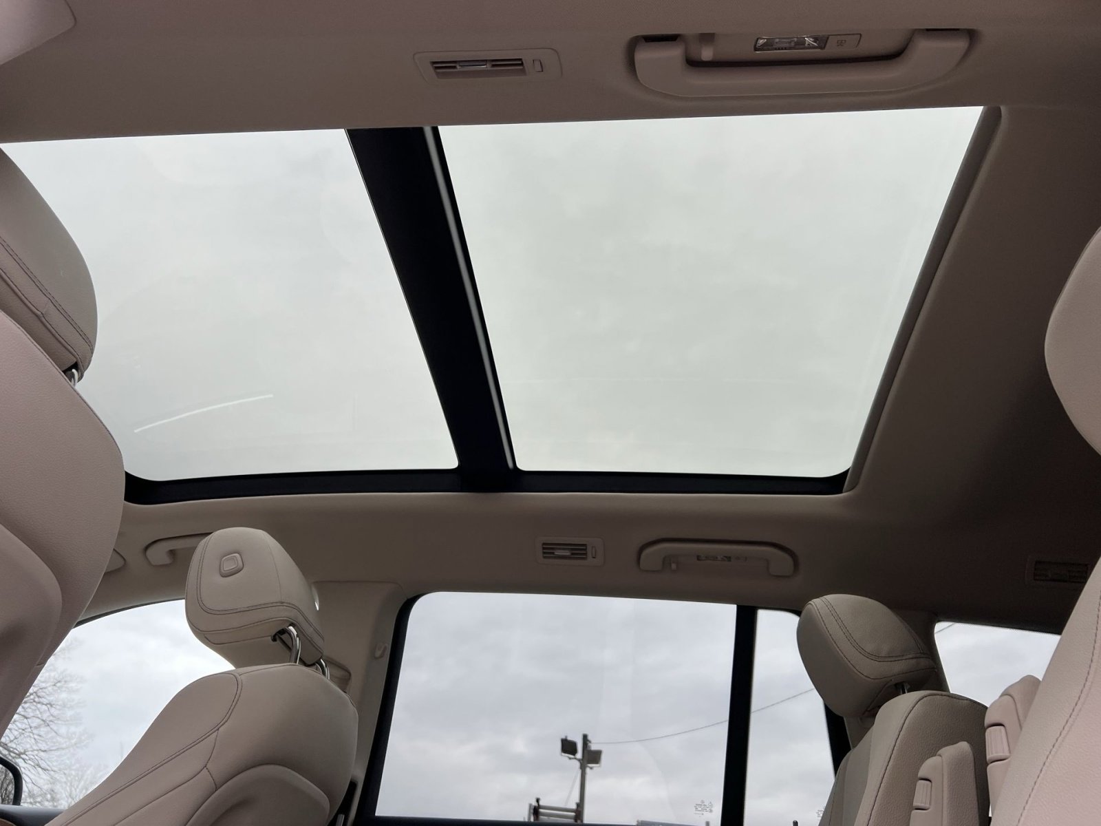 Certified 2023 Mercedes-Benz GLS 450 4MATIC image 22