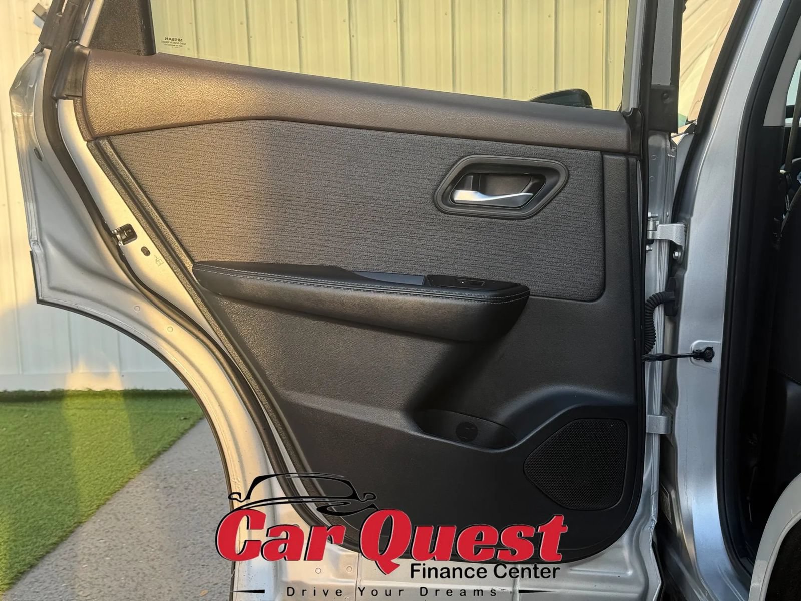 Used 2021 Nissan Rogue SV AWD/4WD image 13