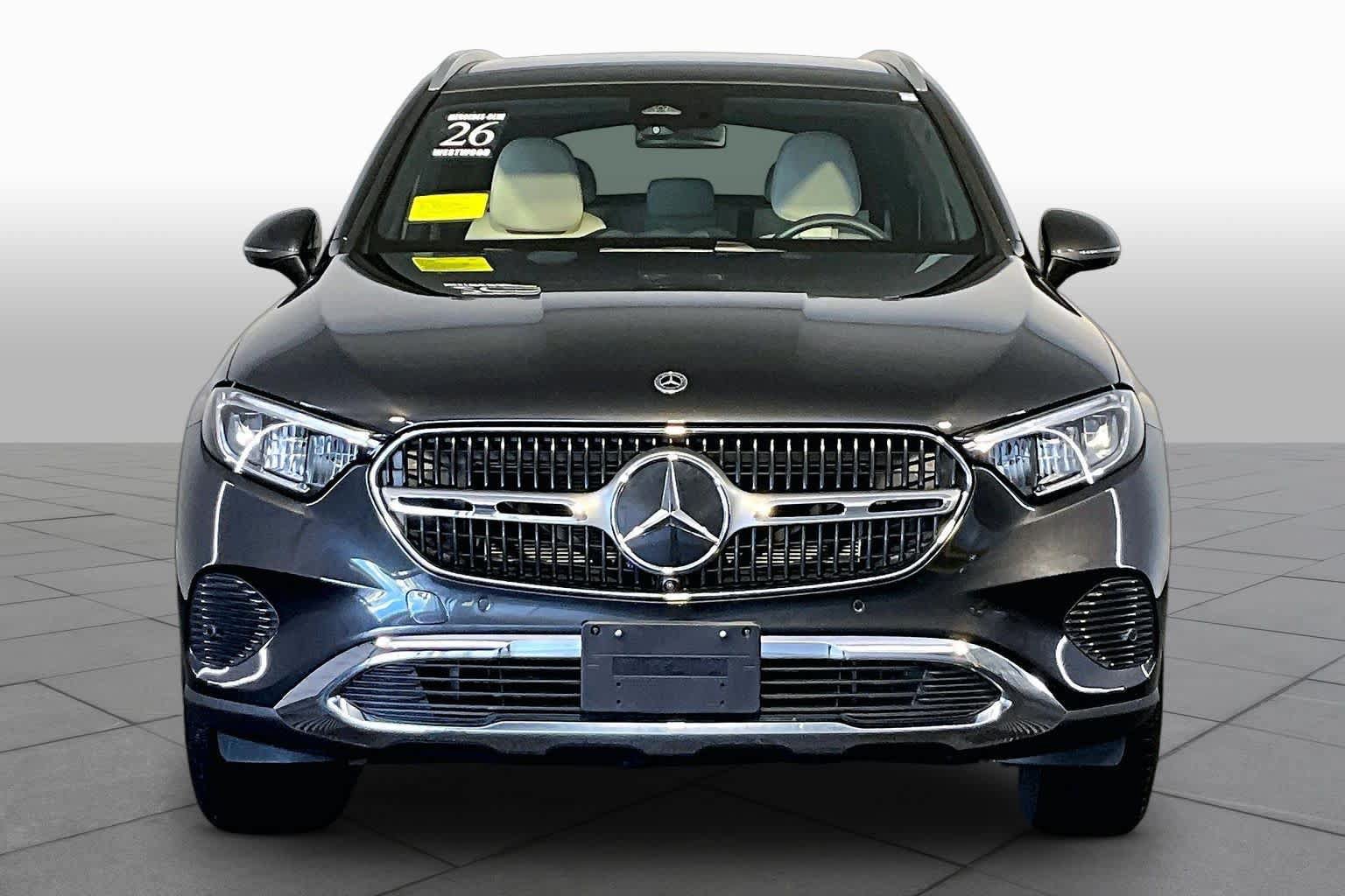 Used 2026 Mercedes-Benz GLC 300 4MATIC image 4