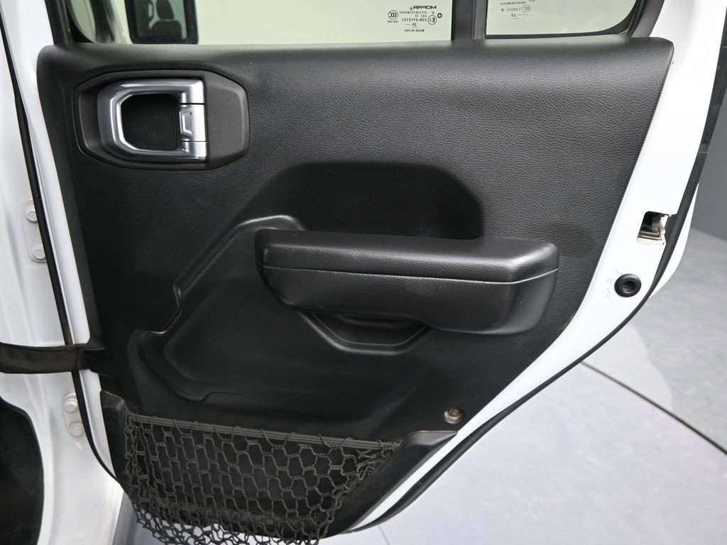 Used 2021 Jeep Wrangler Unlimited Rubicon w/ Steel Bumper Group image 31