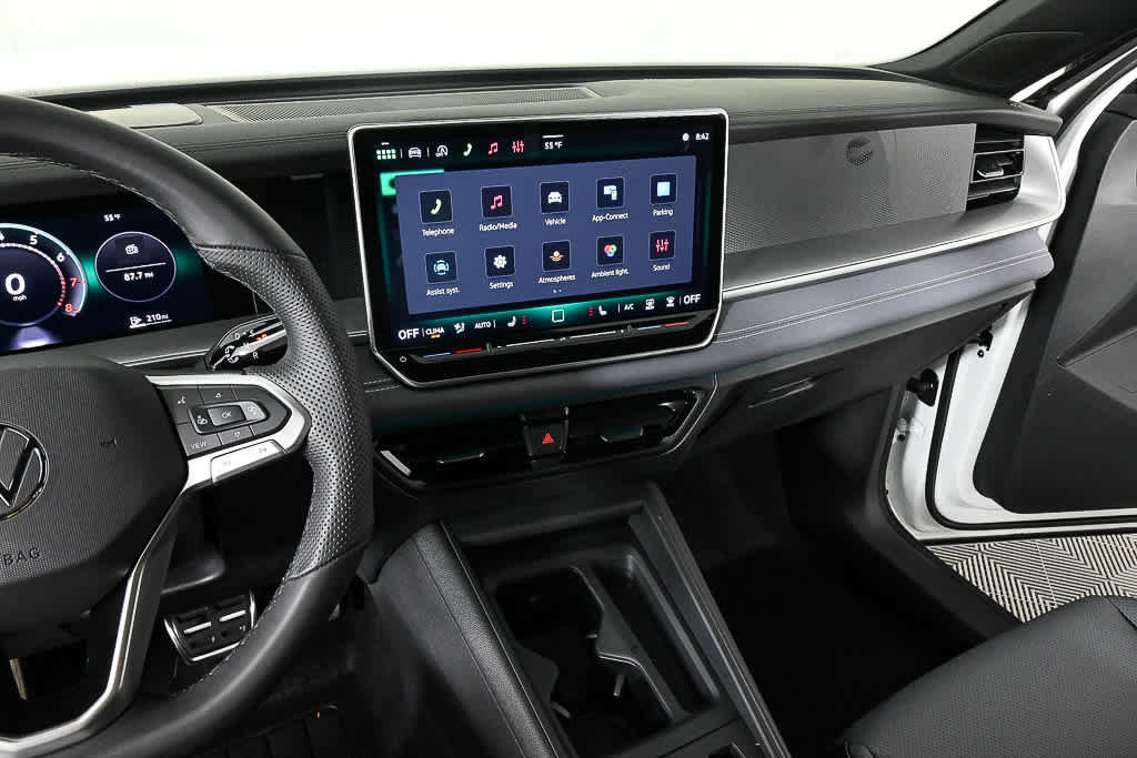 New 2026 Volkswagen Tiguan SE R-Line FWD image 12