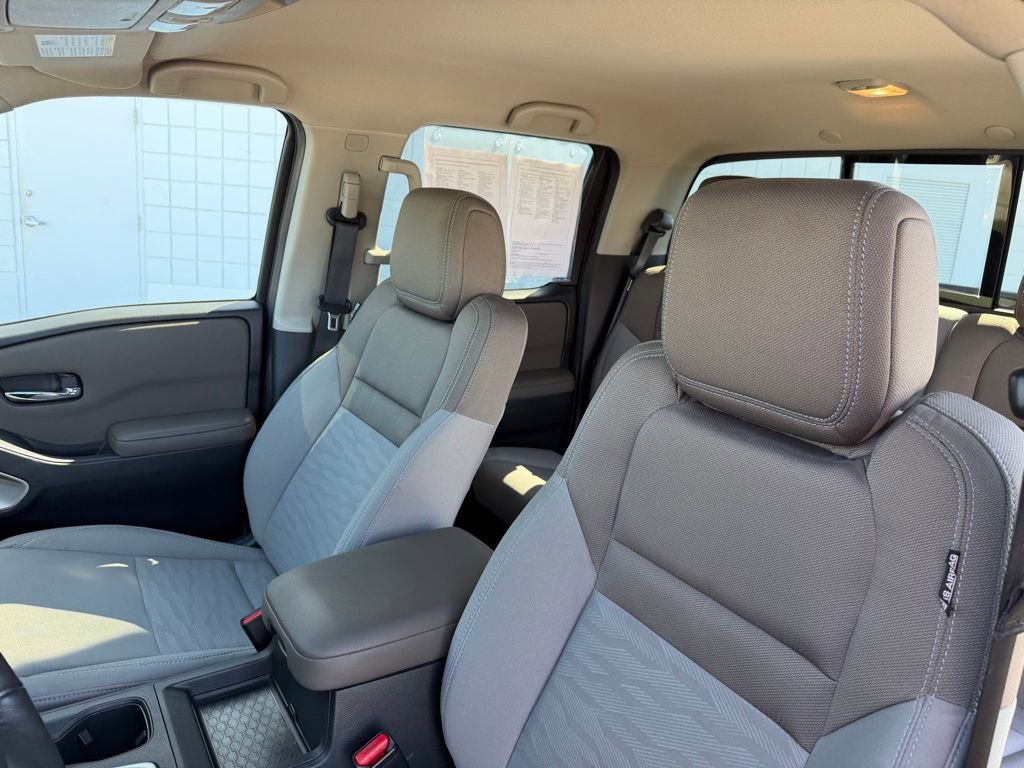 Used 2023 Nissan Frontier SV w/ SV Convenience Package image 17