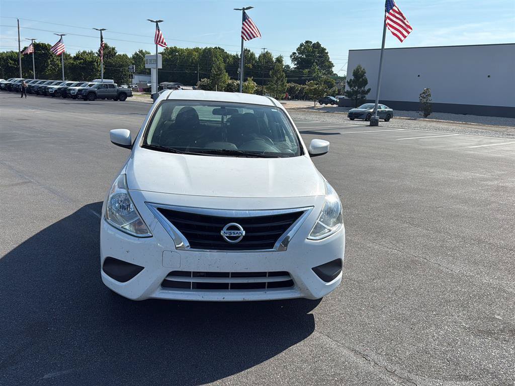Used 2019 Nissan Versa S Plus FWD image 4