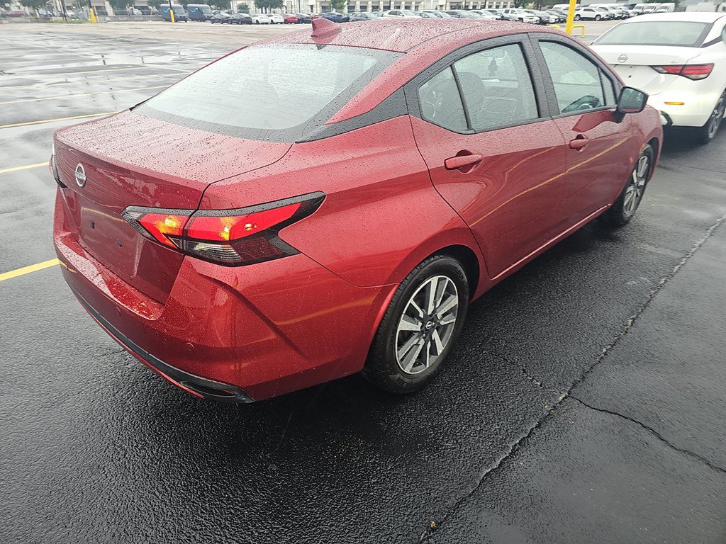 Used 2025 Nissan Versa SV FWD image 2