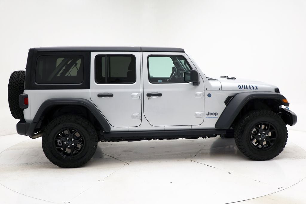Used 2024 Jeep Wrangler Unlimited image 3