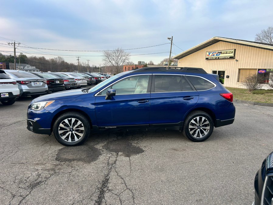 Used 2016 Subaru Outback 3.6R Limited AWD/4WD image 3