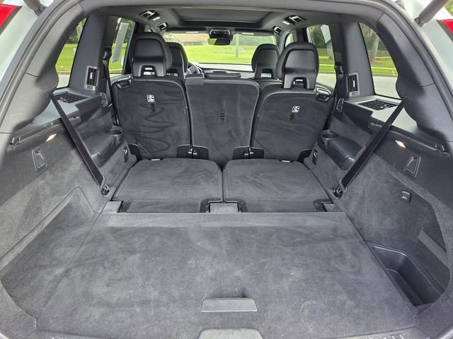 Used 2020 Volvo XC90 T6 Momentum AWD/4WD image 13