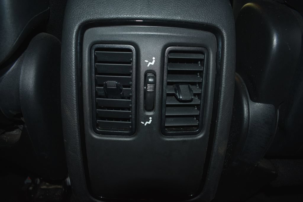 Used 2023 Dodge Durango SXT RWD image 27