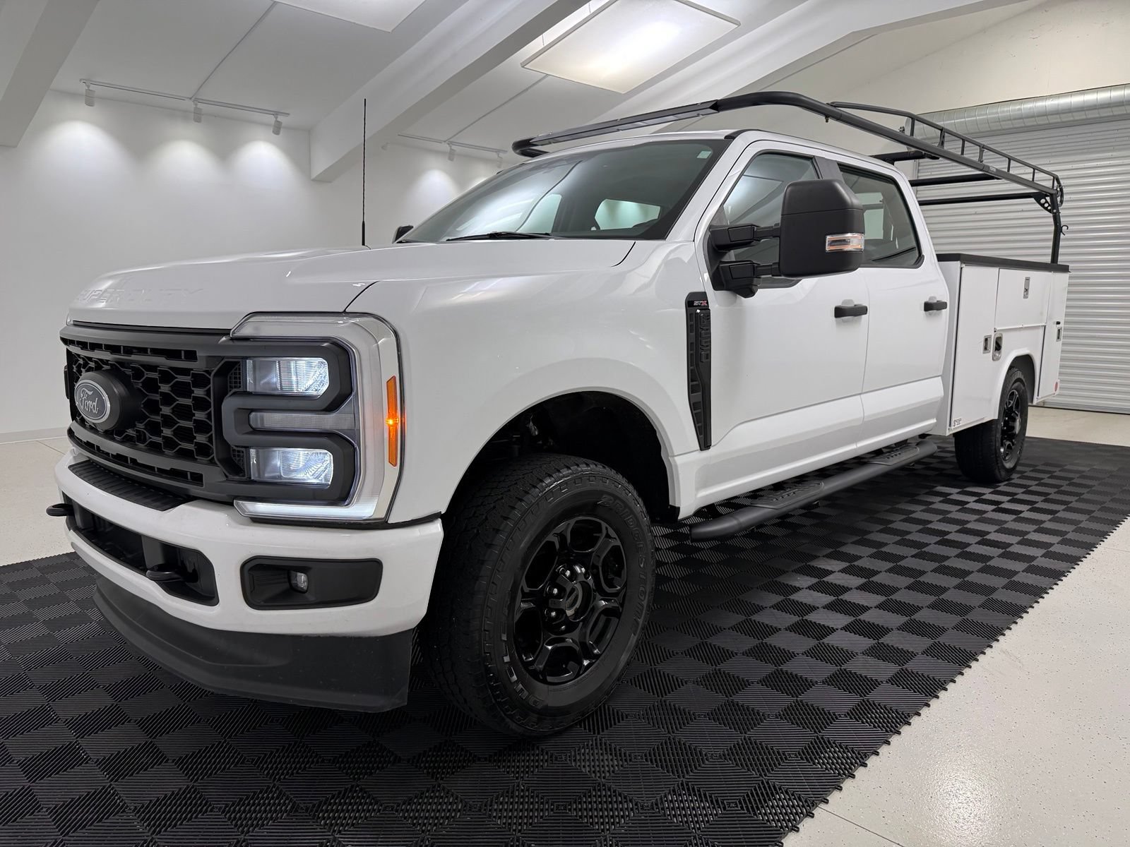 Used 2023 Ford F250 XL w/ STX Appearance Package AWD/4WD image 6