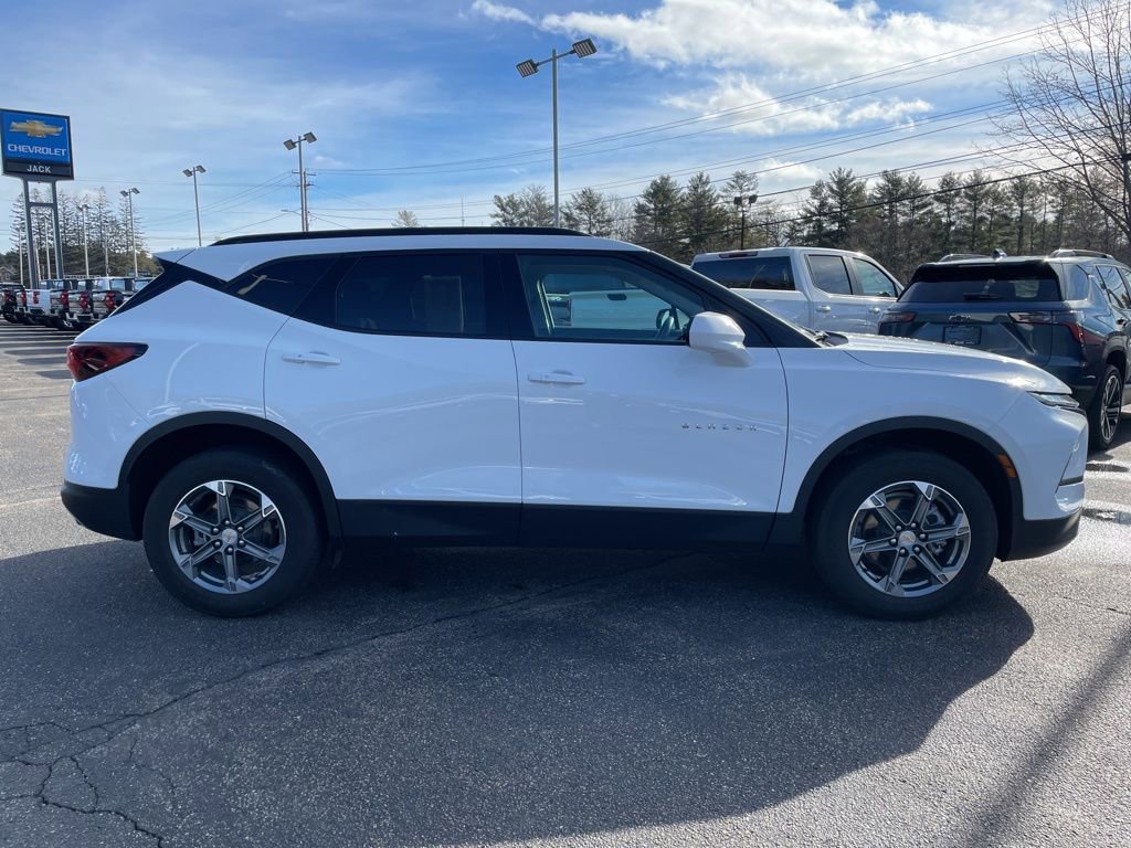 Used 2023 Chevrolet Blazer LT w/ Convenience Package image 8