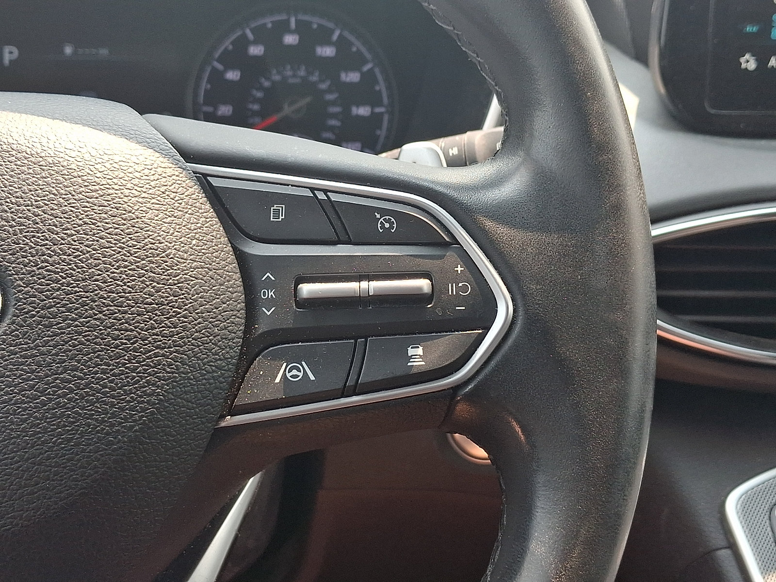 Used 2023 Hyundai Santa Fe SEL AWD/4WD image 22