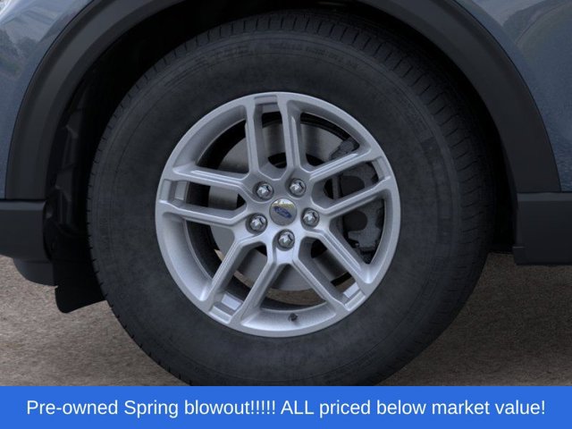 Used 2026 Ford Explorer Active AWD/4WD image 19