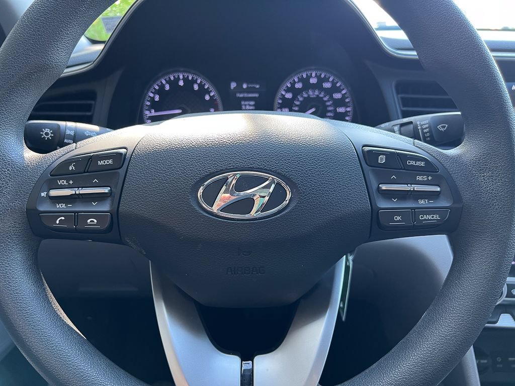 Used 2020 Hyundai Elantra SEL w/ Convenience Package (C2) FWD image 15