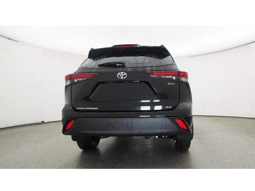 Used 2026 Toyota Highlander XLE AWD/4WD image 29
