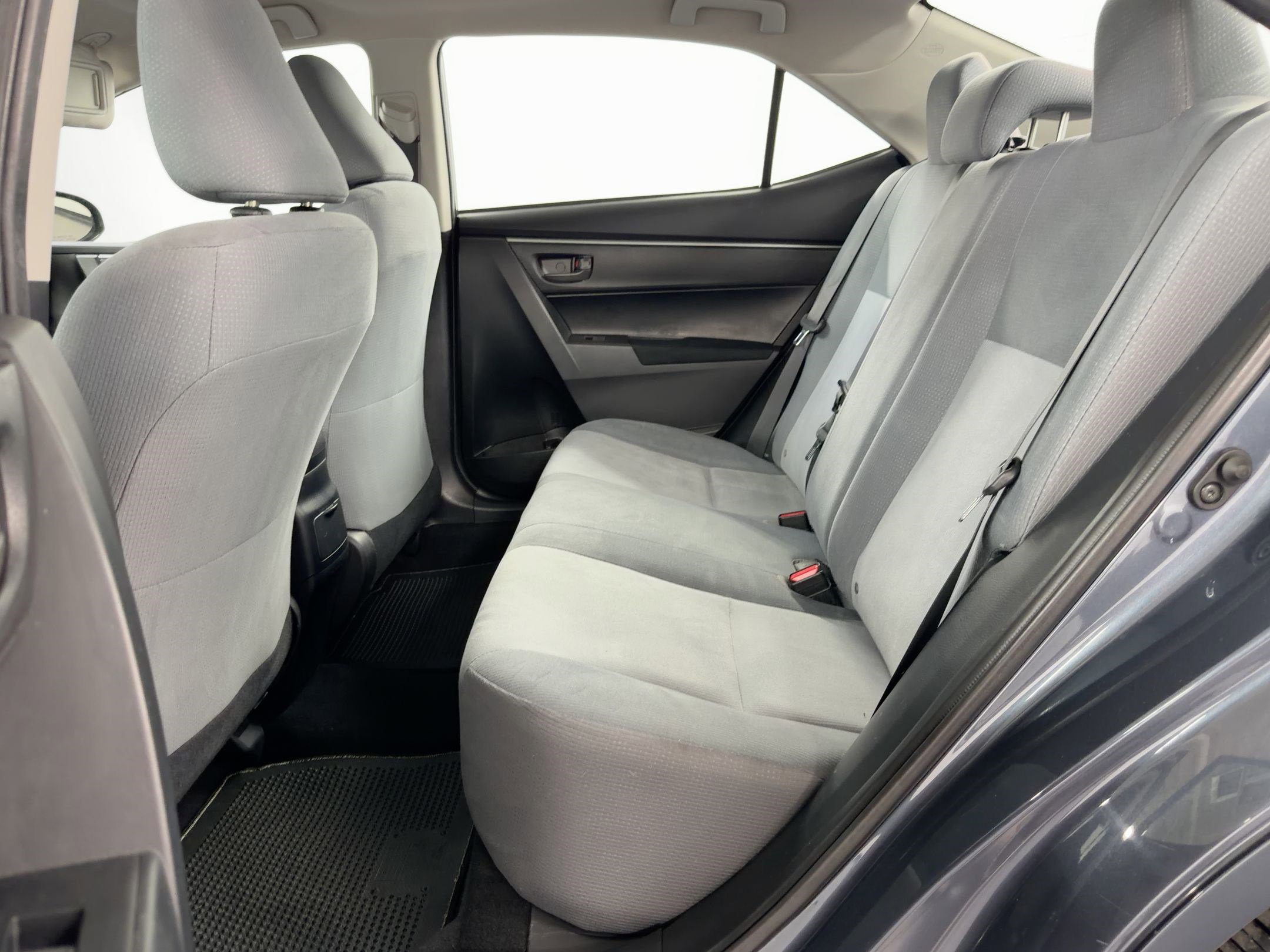 Used 2014 Toyota Corolla L image 14