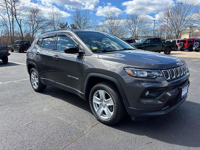 Used 2022 Jeep Compass Latitude w/ Sun and Sound Group image 1