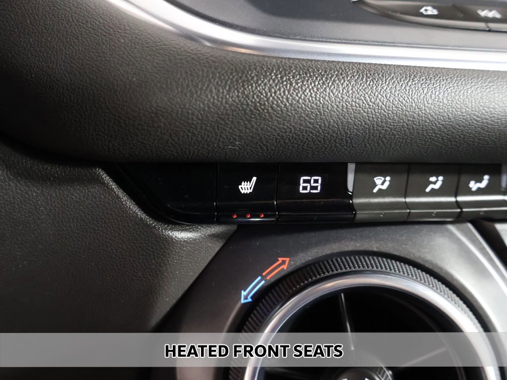 Used 2024 Chevrolet Blazer LT w/ Convenience Package FWD image 7