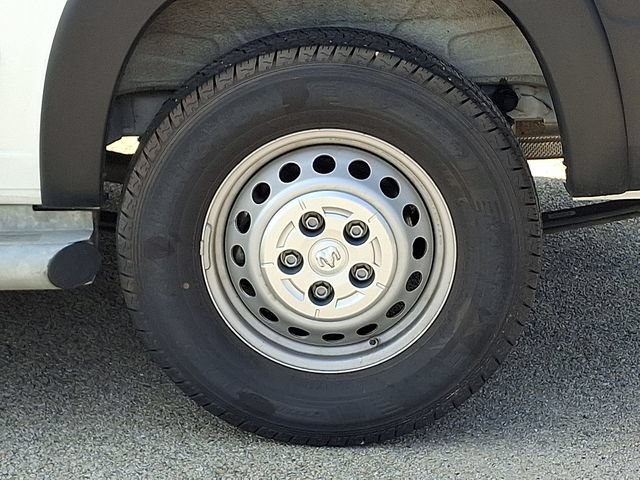 Used 2025 RAM ProMaster 2500 w/ U-Haul Equipment Group FWD image 12