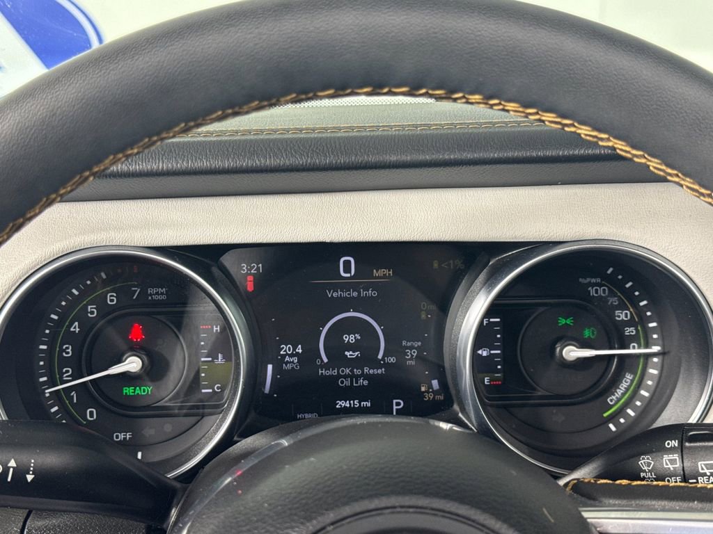 Used 2023 Jeep Wrangler Unlimited Sahara AWD/4WD image 23