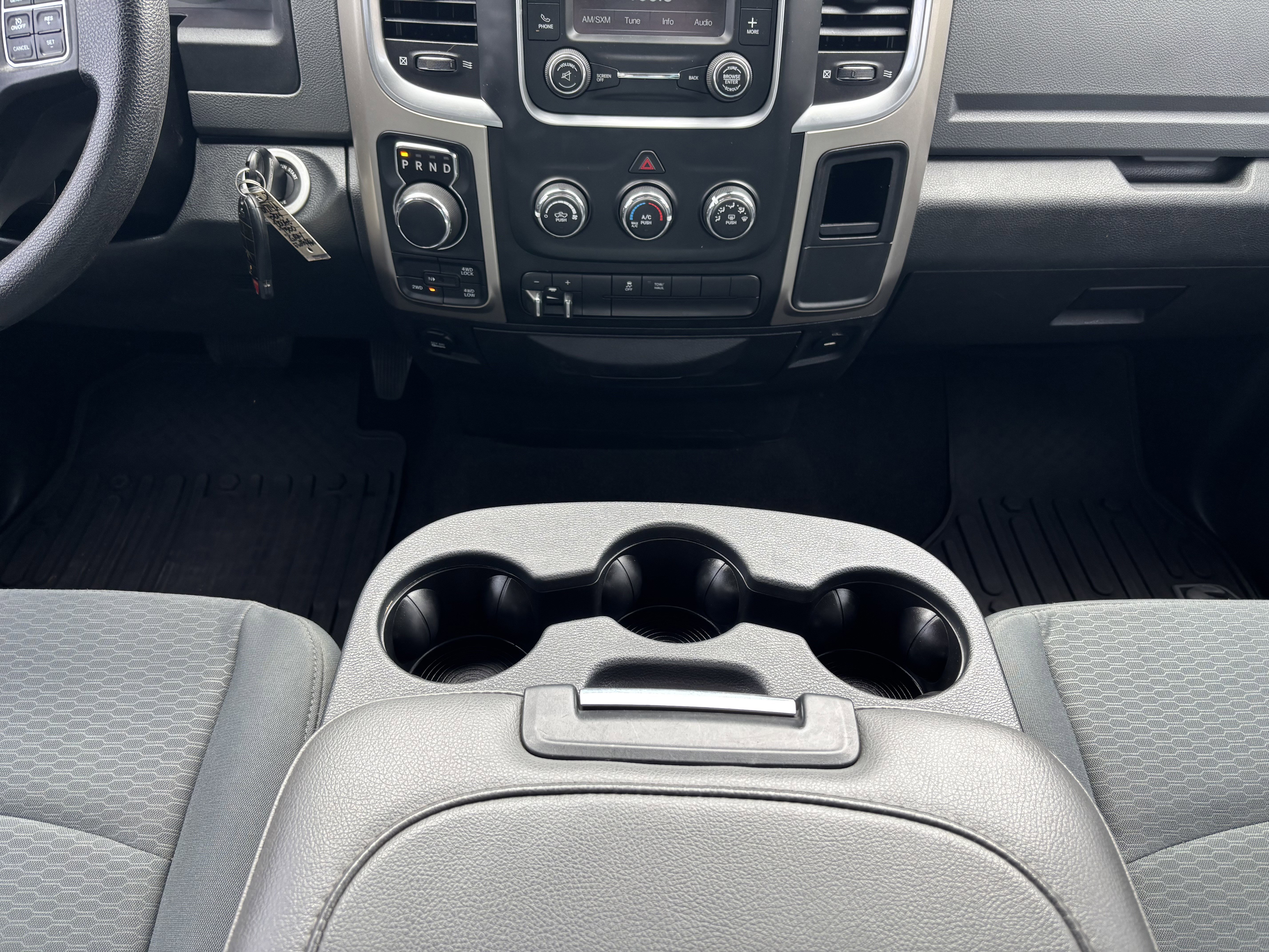 Used 2014 RAM 1500 Classic SLT AWD/4WD image 22