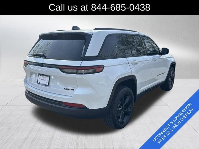 Certified 2025 Jeep Grand Cherokee Limited w/ Luxury Tech Group II image 5