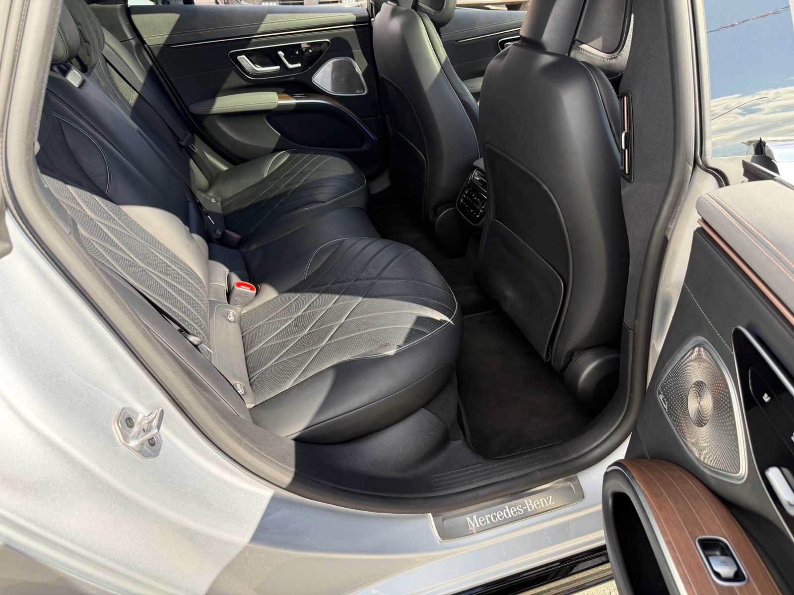 Used 2023 Mercedes-Benz EQS 580 4MATIC Sedan image 28