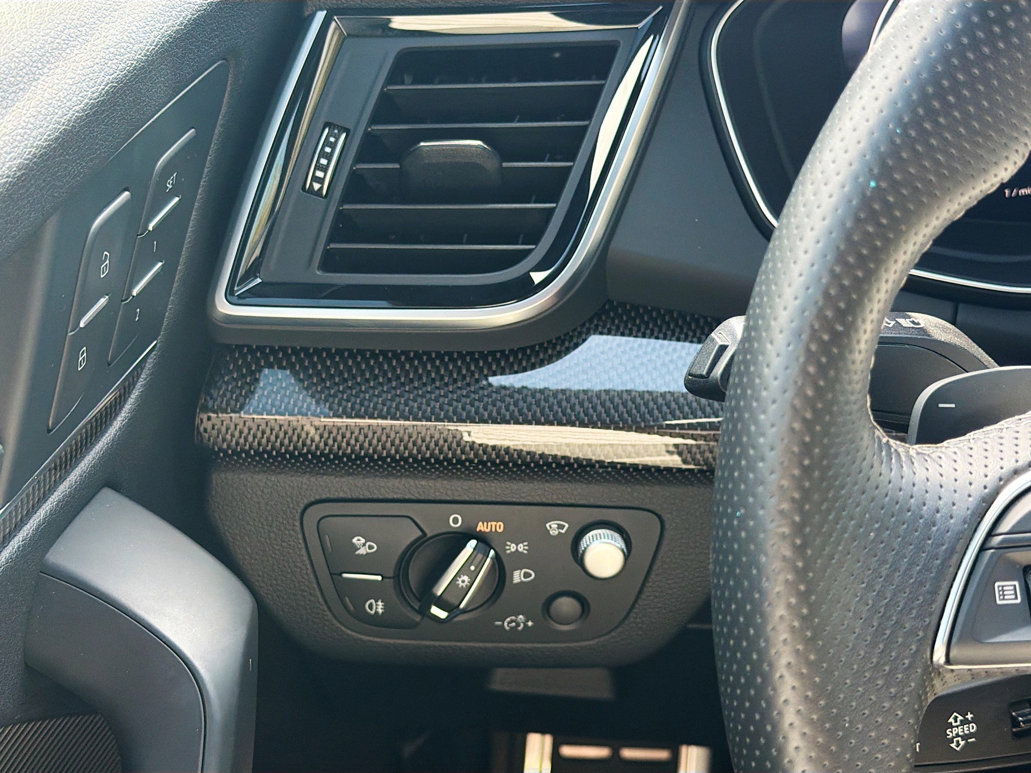 Used 2023 Audi SQ5 Prestige w/ Prestige Package image 34