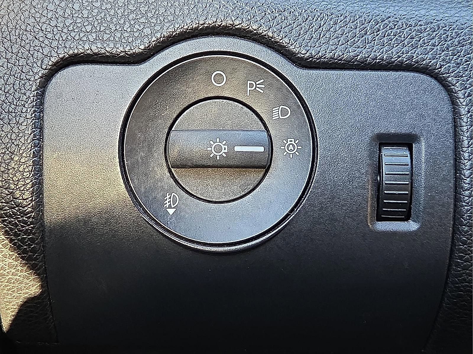 Used 2013 Ford Mustang Premium RWD image 19
