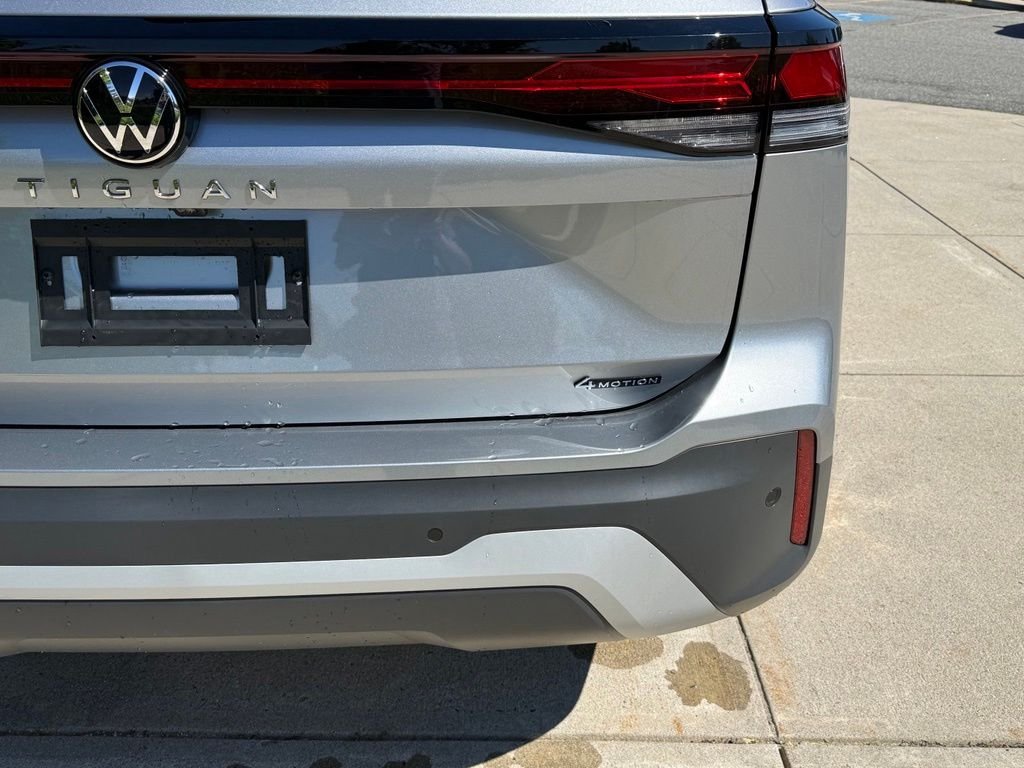 New 2026 Volkswagen Tiguan SE AWD/4WD image 14