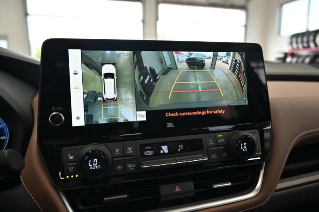 Certified 2026 Toyota Grand Highlander AWD image 17