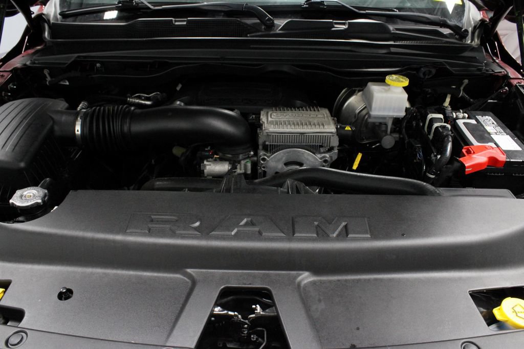 Used 2023 RAM 1500 Laramie AWD/4WD image 17