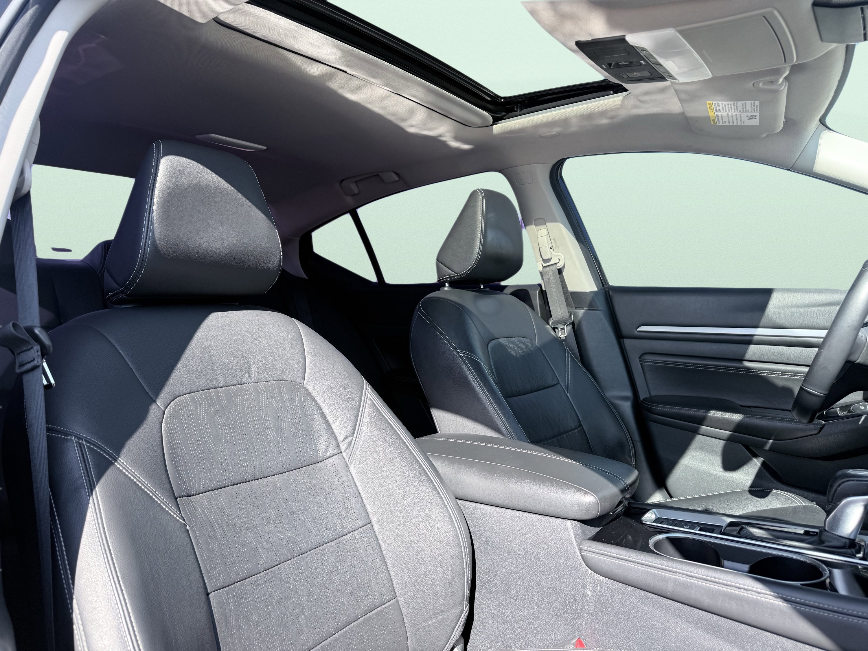 Used 2020 Nissan Altima 2.0 Platinum FWD image 46