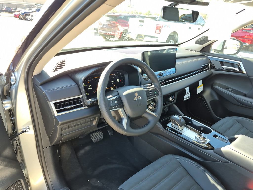 New 2026 Mitsubishi Outlander SE image 31