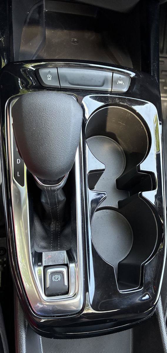Used 2025 Chevrolet Trax ACTIV w/ Sunroof Package FWD image 28