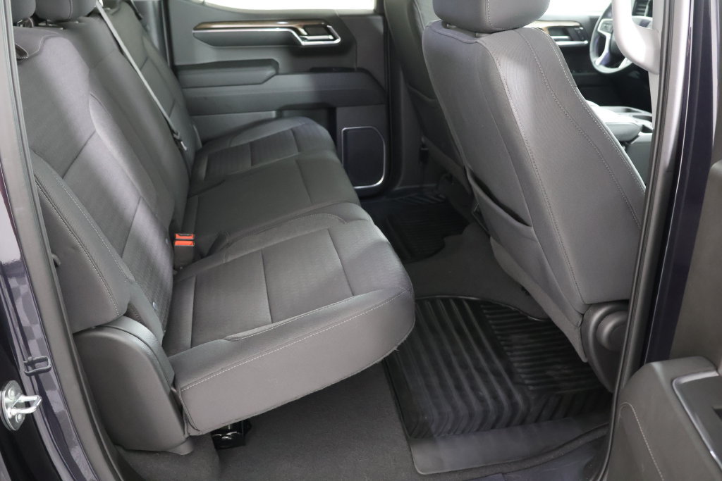 Used 2023 Chevrolet Silverado 1500 LT AWD/4WD image 20
