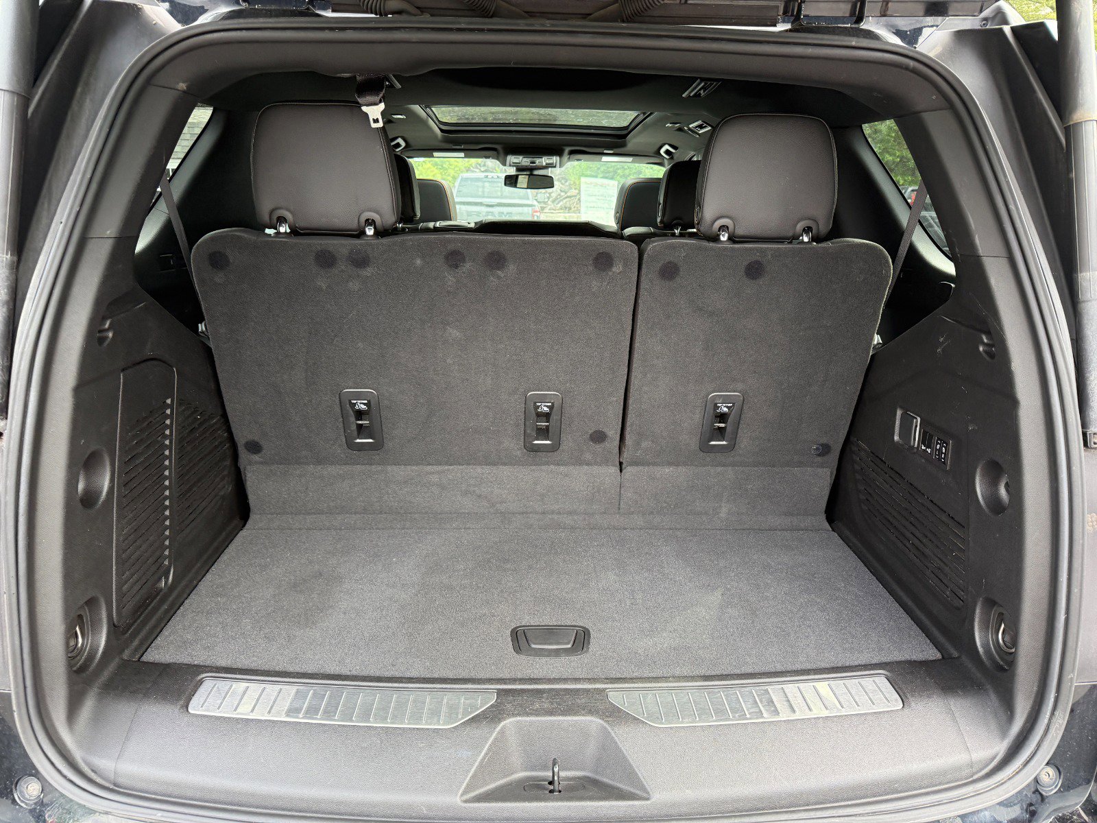 Used 2023 GMC Yukon AT4 image 20