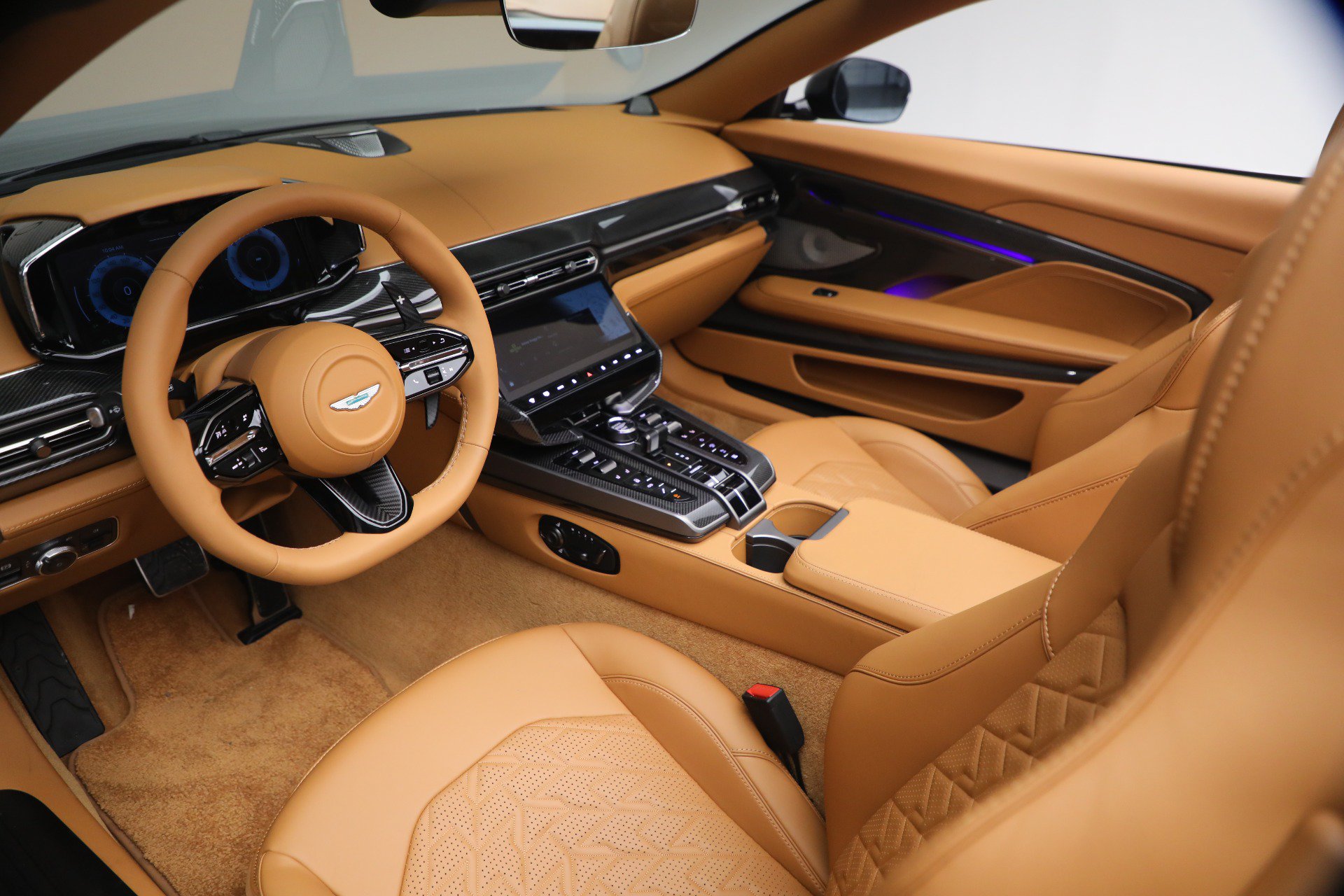 New 2026 Aston Martin Vanquish Convertible RWD image 30
