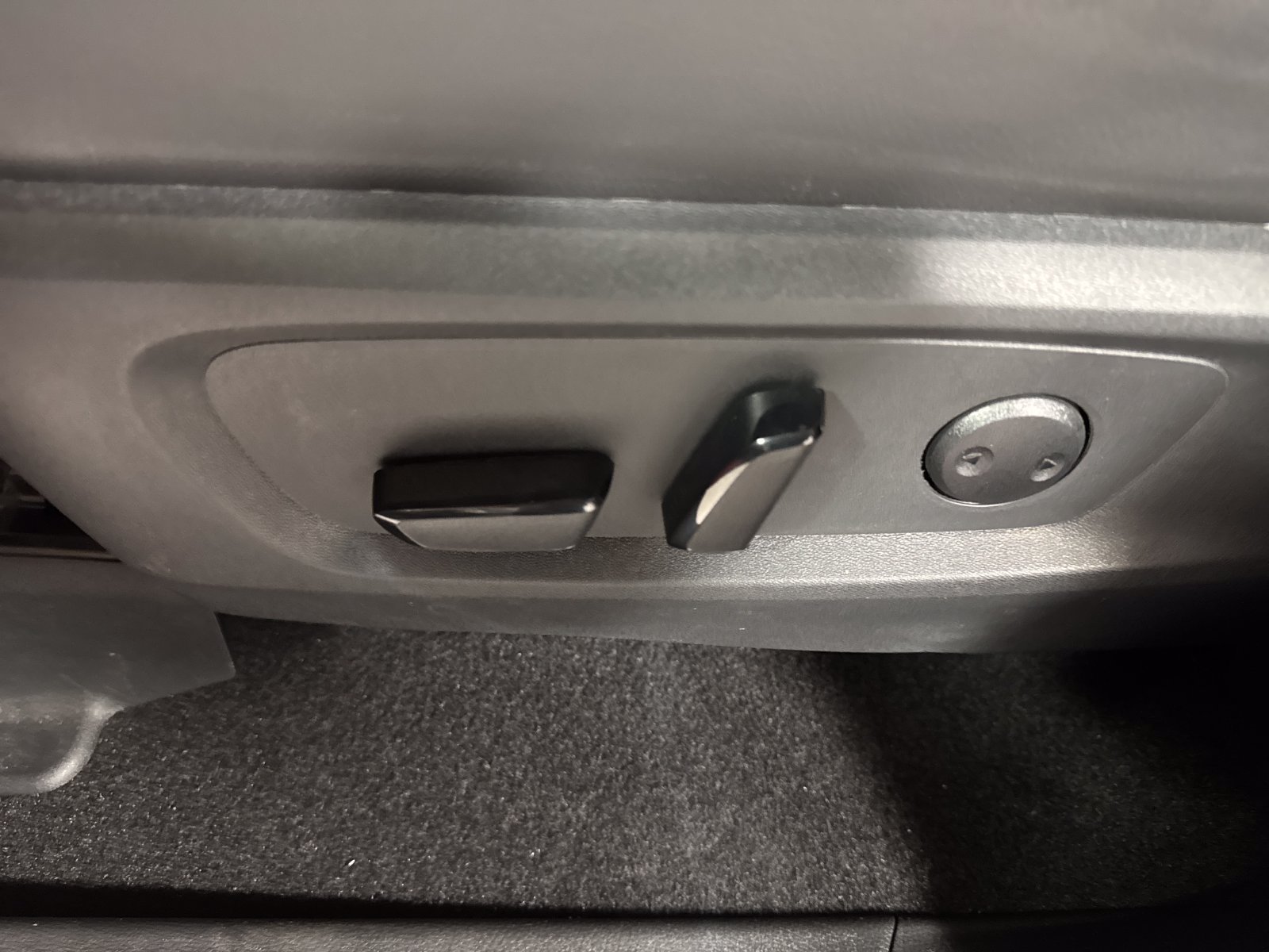 Used 2024 Nissan Pathfinder Rock Creek AWD/4WD image 15